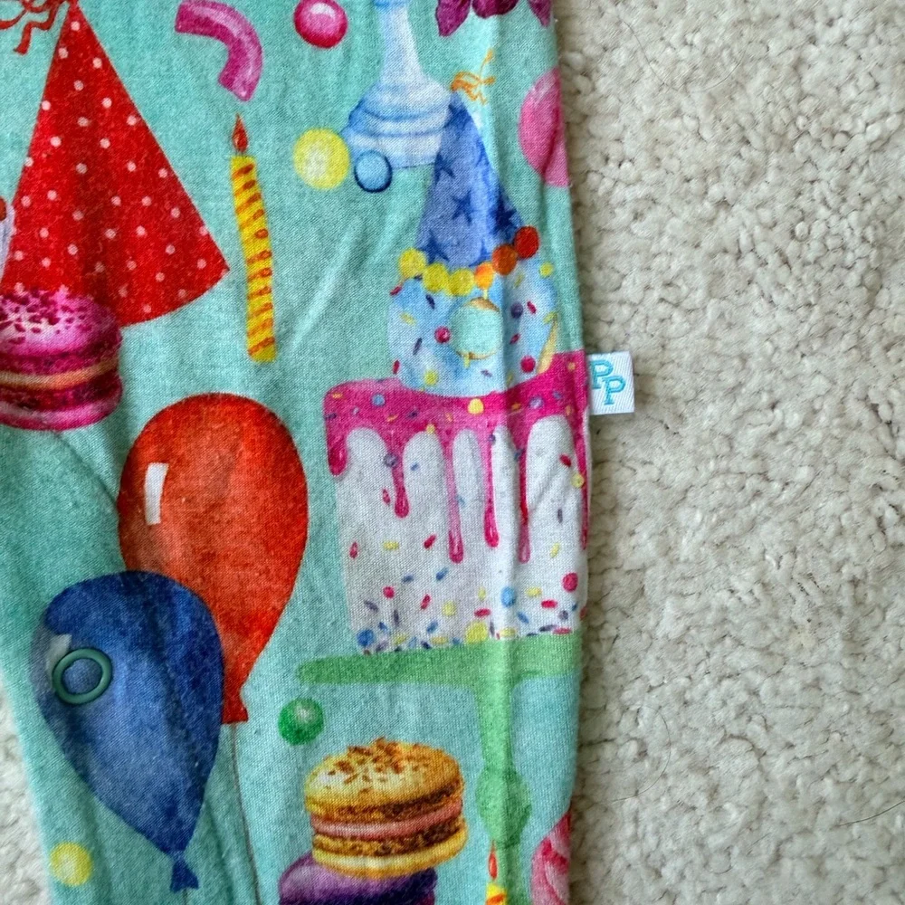 Posh Peanut Short Sleeve “Happy Birthday” Snap Closure Bodysuit - Picture 5 of 10